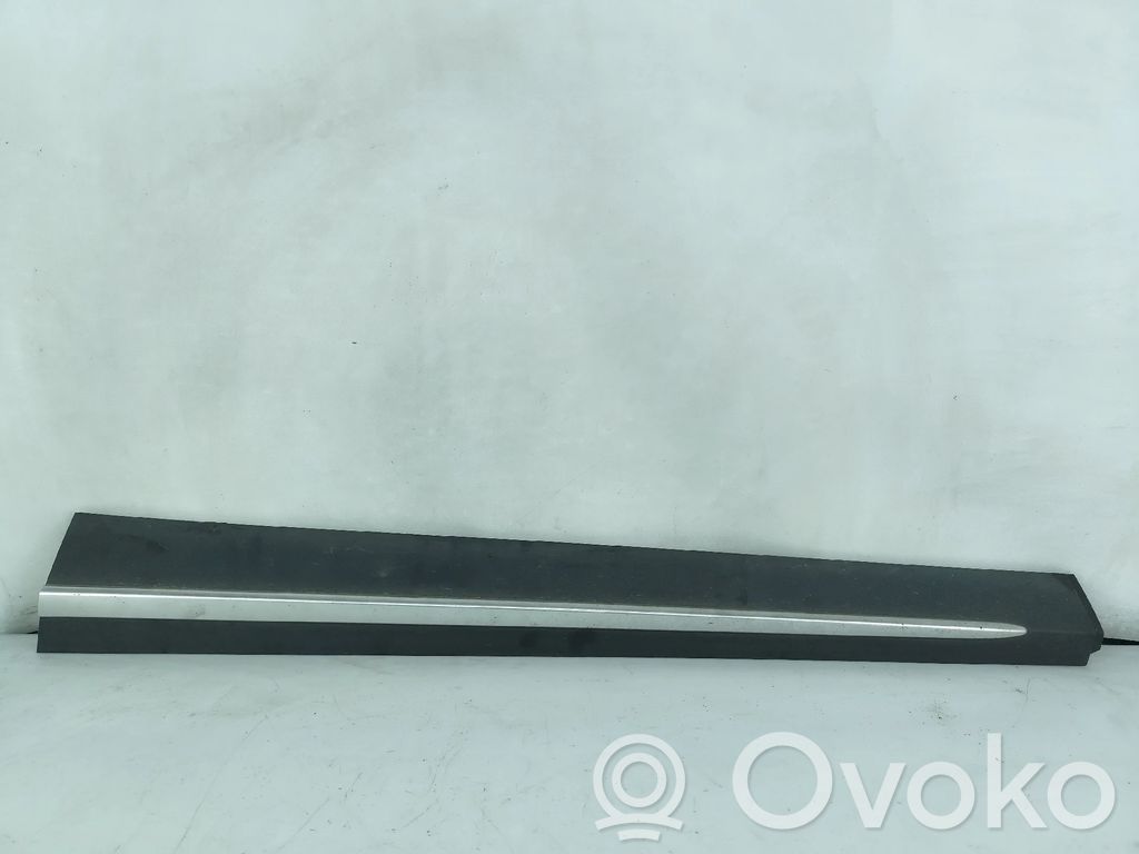 Mazda CX-3 Rivestimento della portiera anteriore (modanatura)