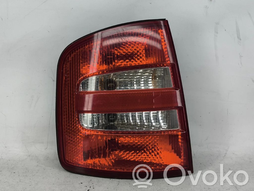 Skoda Fabia Mk1 (6Y) Luci posteriori del portellone del bagagliaio