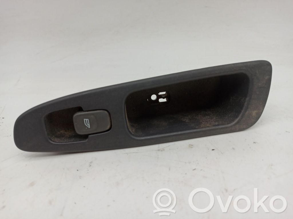 Volvo S40, V40 Interruptor del elevalunas eléctrico 