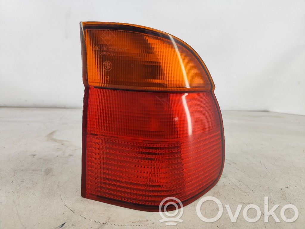 Rear/tail lights   6371324