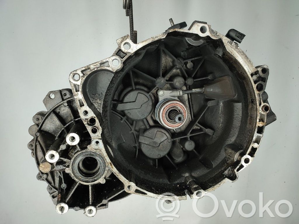 Volvo S40, V40 Manual 5 speed gearbox 