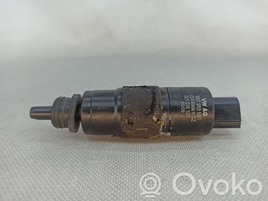 Pumpe Scheibenwaschanlage   3B7955681,2PINOS