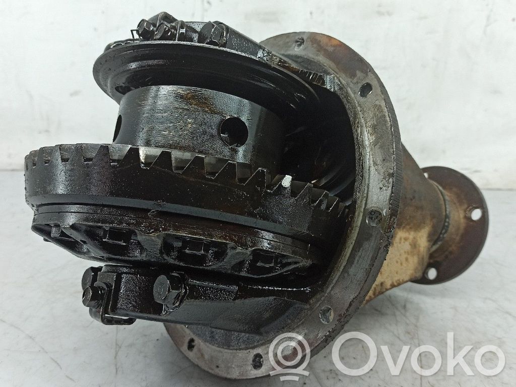 Mitsubishi L200 Front differential