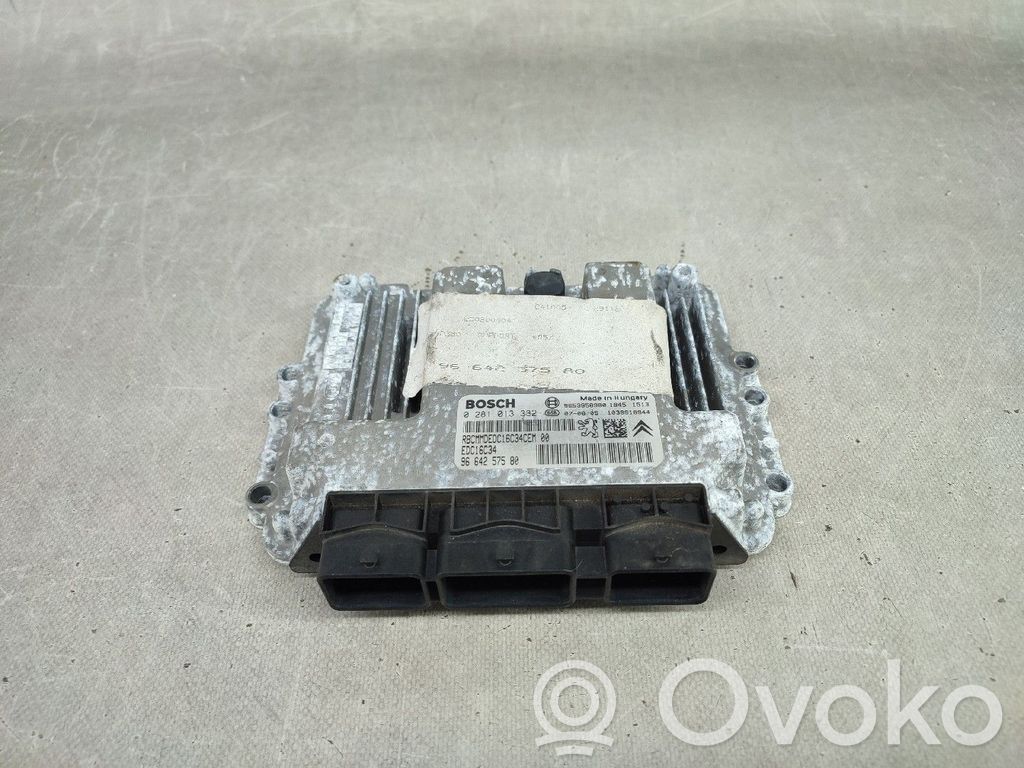 Unidad de control/módulo del motor   9664257580,0281013332
