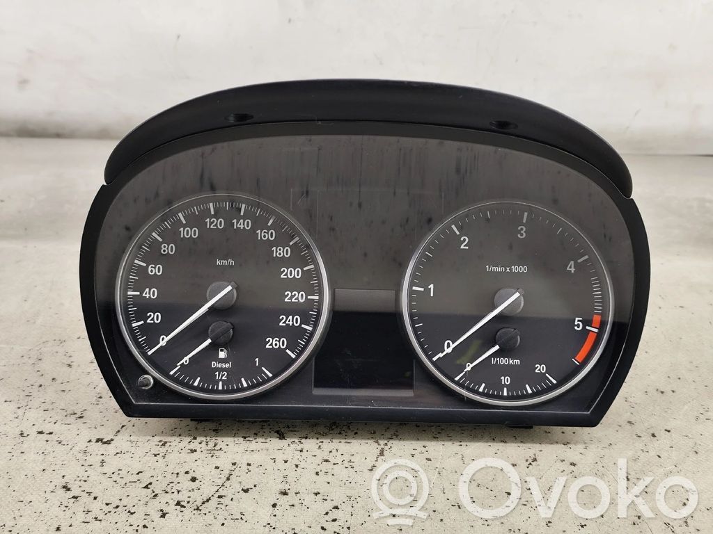 Compteur de vitesse tableau de bord   916684602,1025350885