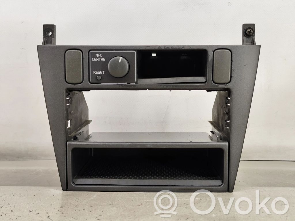 Volvo S40, V40 Rămă unitate radio/GPS 