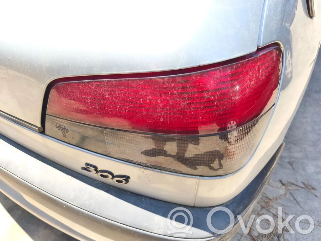 Peugeot 306 Feux arrière / postérieurs
