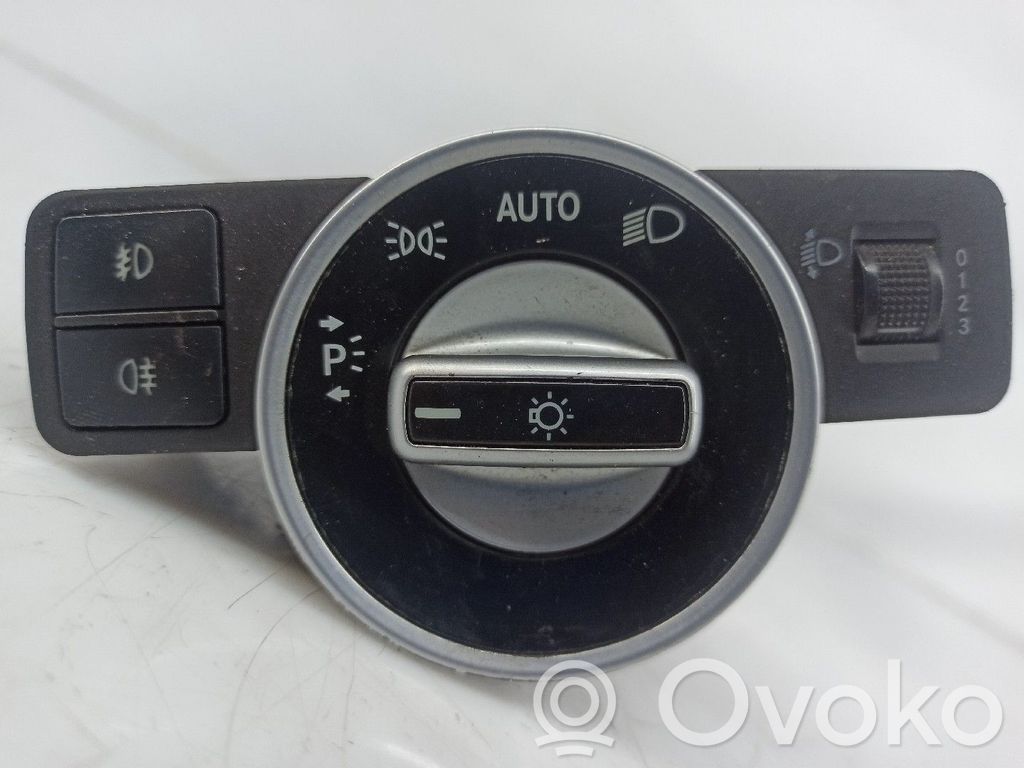 Mercedes-Benz C W204 Przełącznik świateł 
