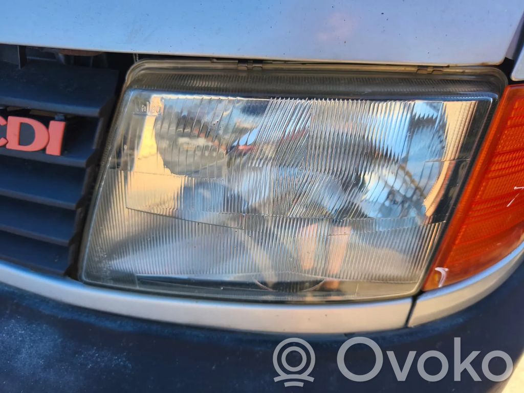 Mercedes-Benz Vito Viano W638 Phare frontale 