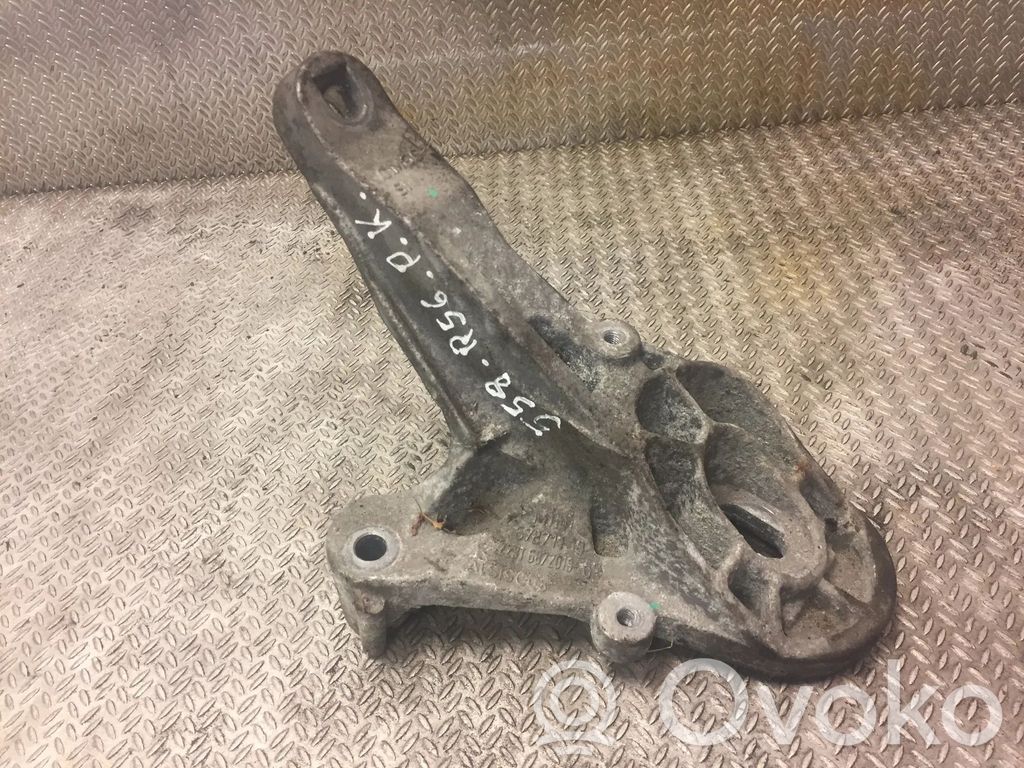 Engine mounting bracket   6872019