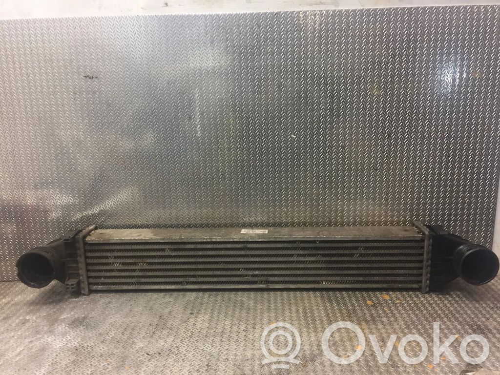 Mercedes-Benz A W169 Interkūlerio radiatorius 