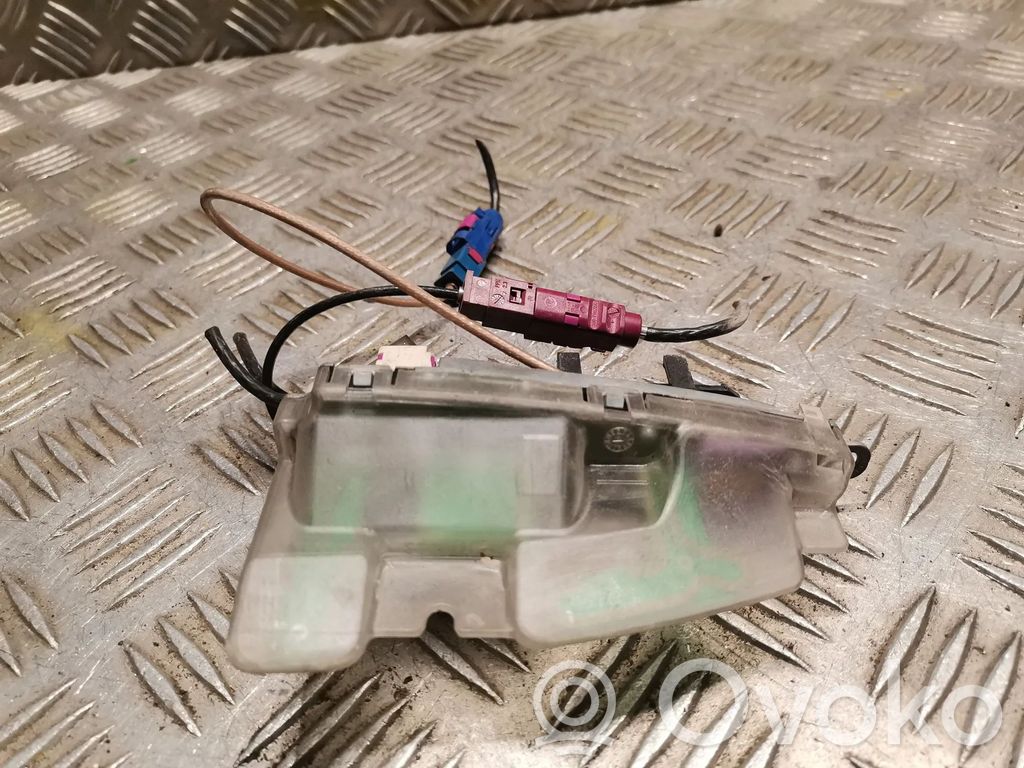 BMW 5 E60 E61 Antenos stiprintuvas 