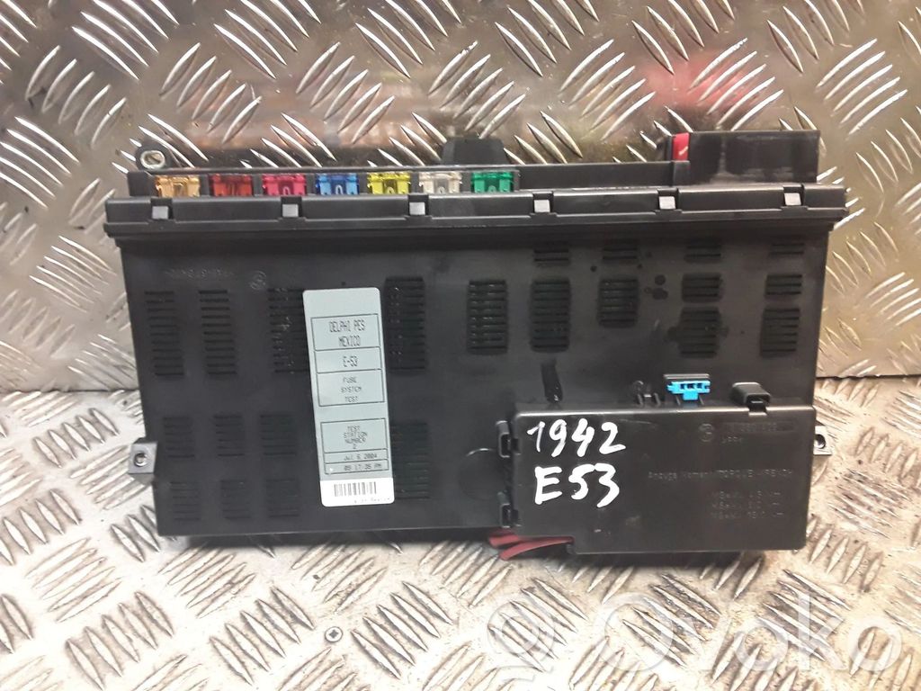 Fuse box set   8380409