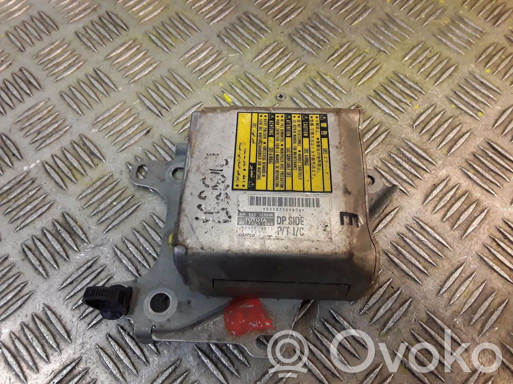 Lexus IS 200-300 Airbag control unit/module 