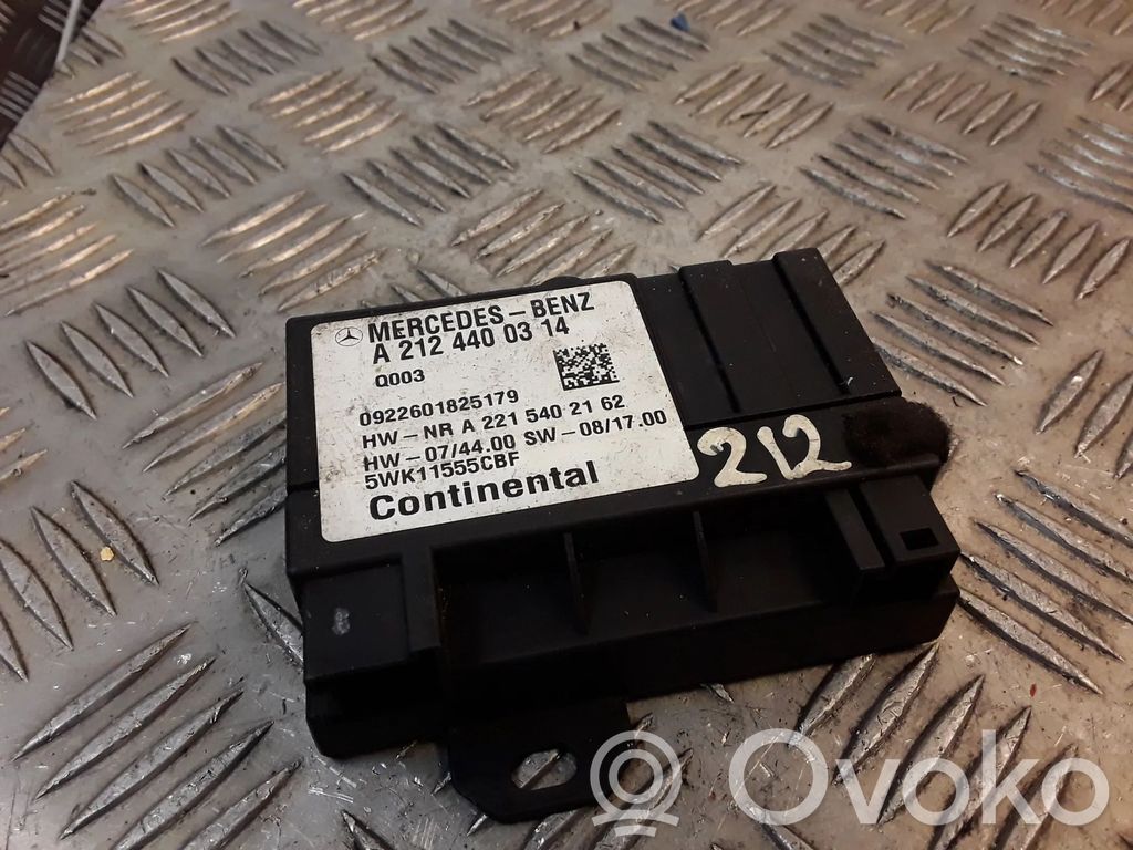Mercedes-Benz E W212 Unité de commande / module de pompe à carburant 