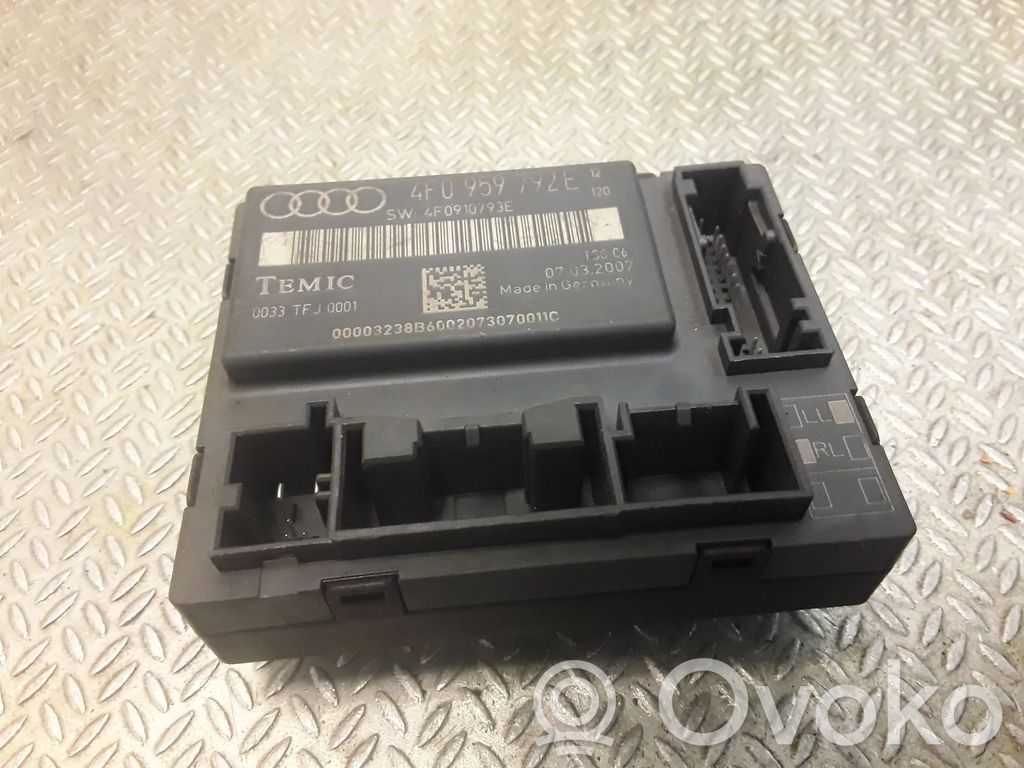 Unité de commande module de porte   4F0959792E
