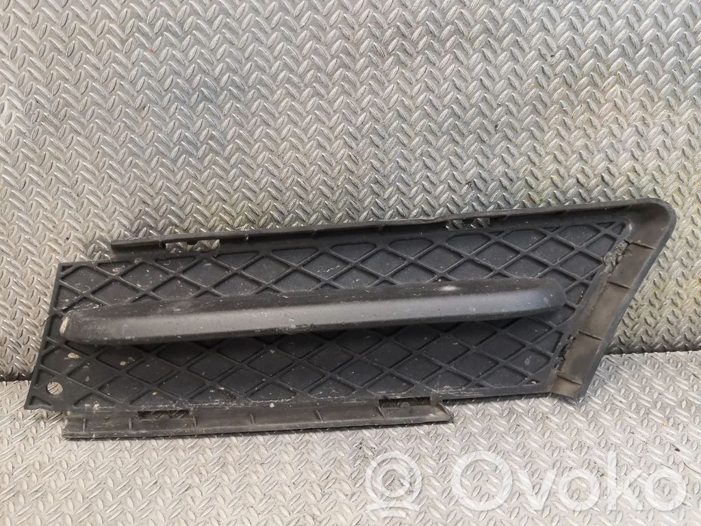 Rejilla delantera   7154553