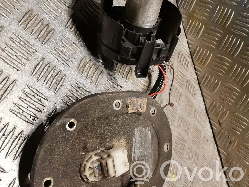 BMW 7 E38 Bomba interna de combustible 