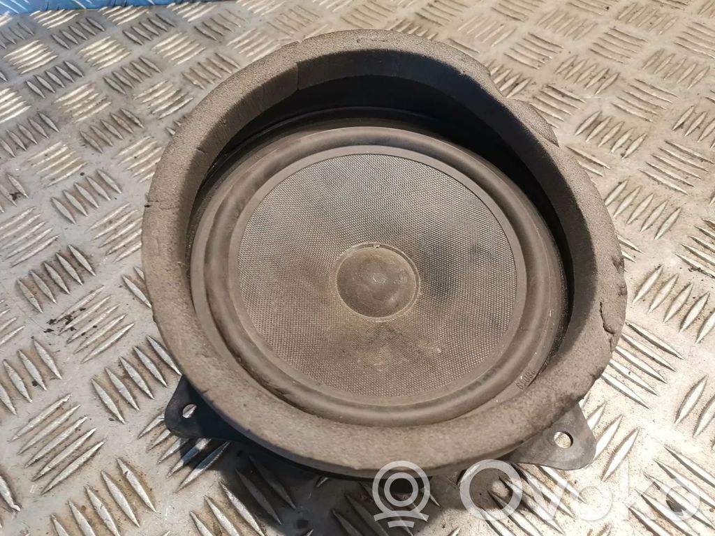 BMW X5 E53 Takaoven kaiutin 