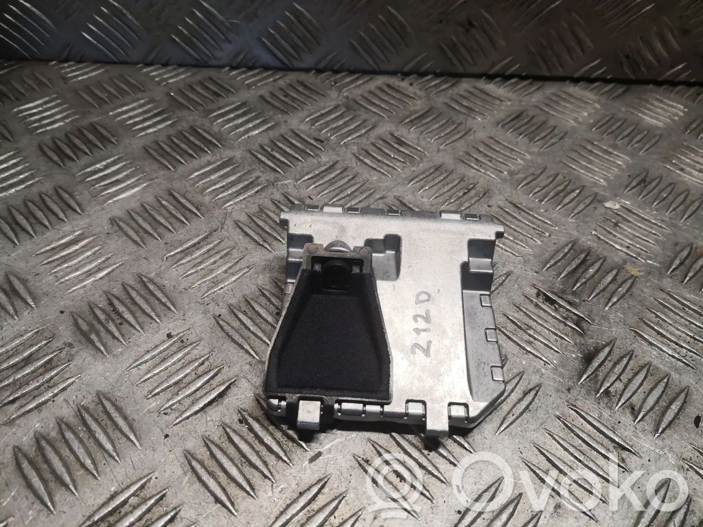Mercedes-Benz E W212 Frontkamera Windschutzscheibe Frontscheibe 