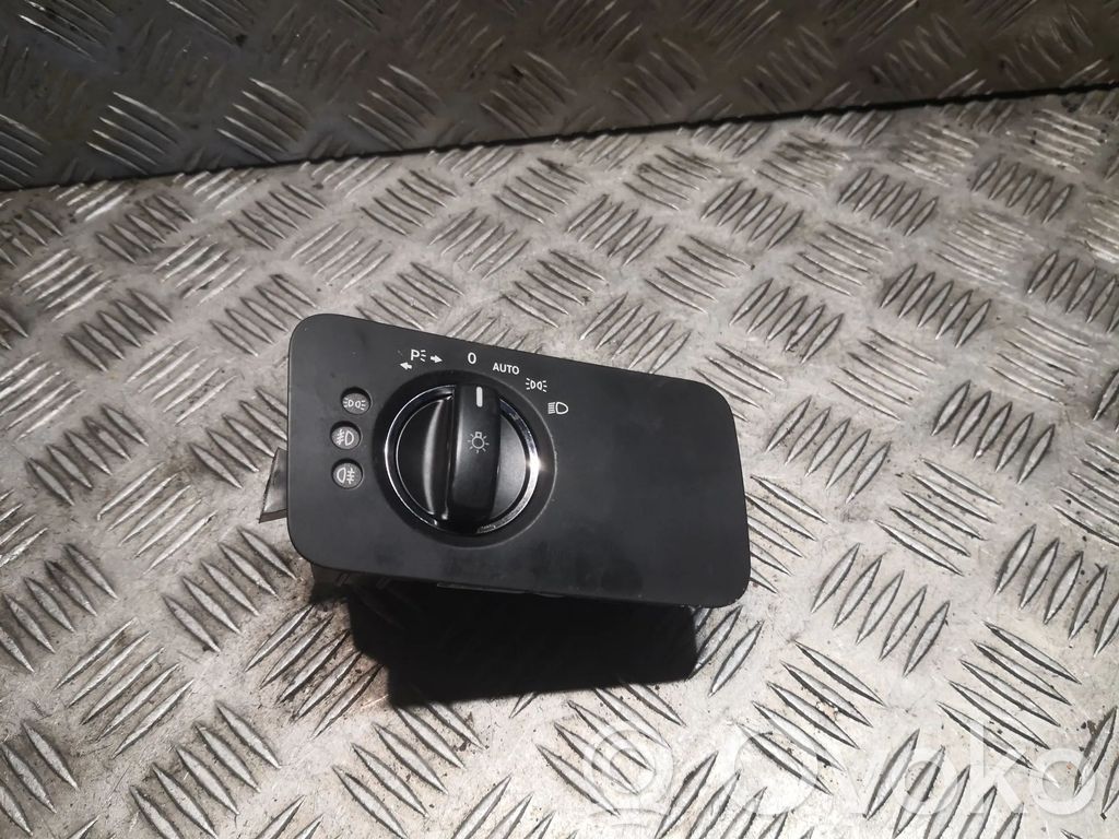 Mercedes-Benz CLS C219 Interruptor de luz 