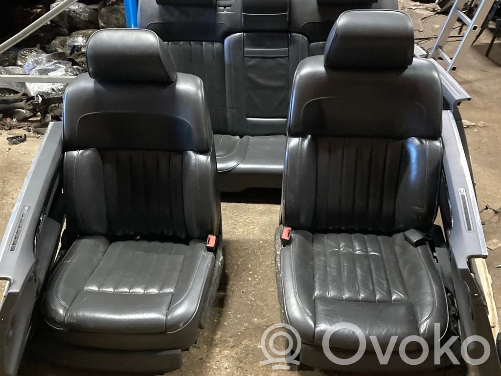 Volkswagen Phaeton Tapicerka / Komplet 