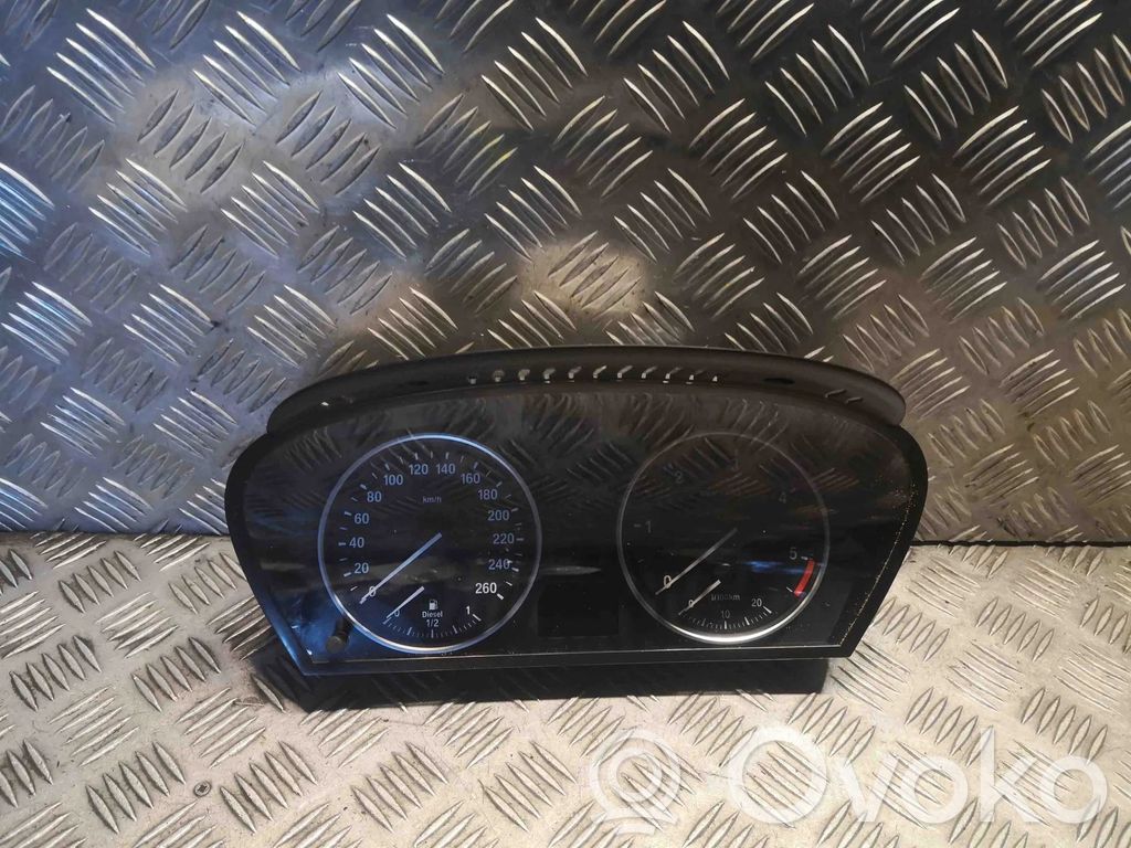 BMW 5 E60 E61 Nopeusmittari (mittaristo) 