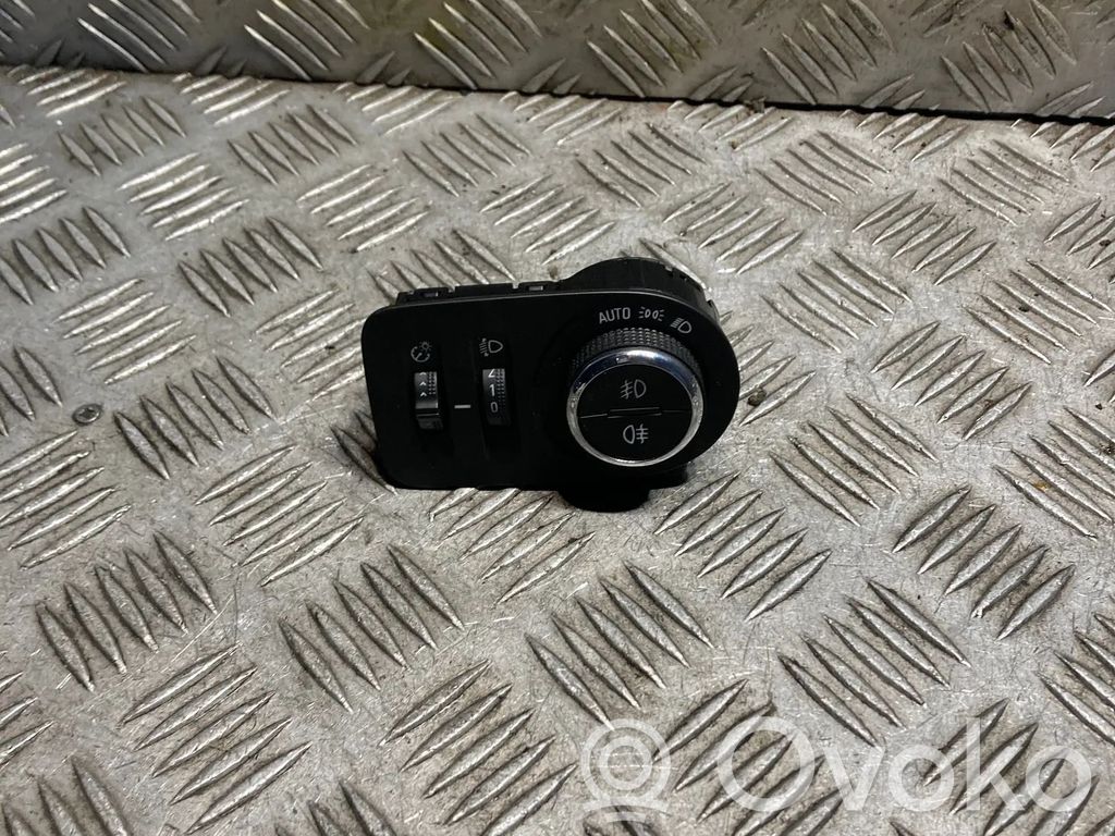 Opel Crossland X Interruptor de luz 