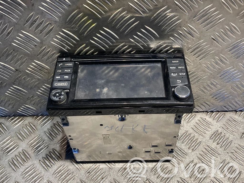 Nissan Juke I F15 Panel / Radioodtwarzacz CD/DVD/GPS 