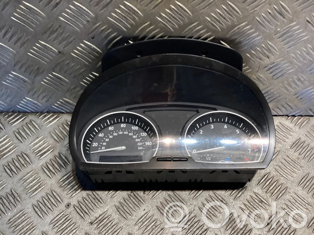 BMW X3 E83 Speedometer (instrument cluster) 