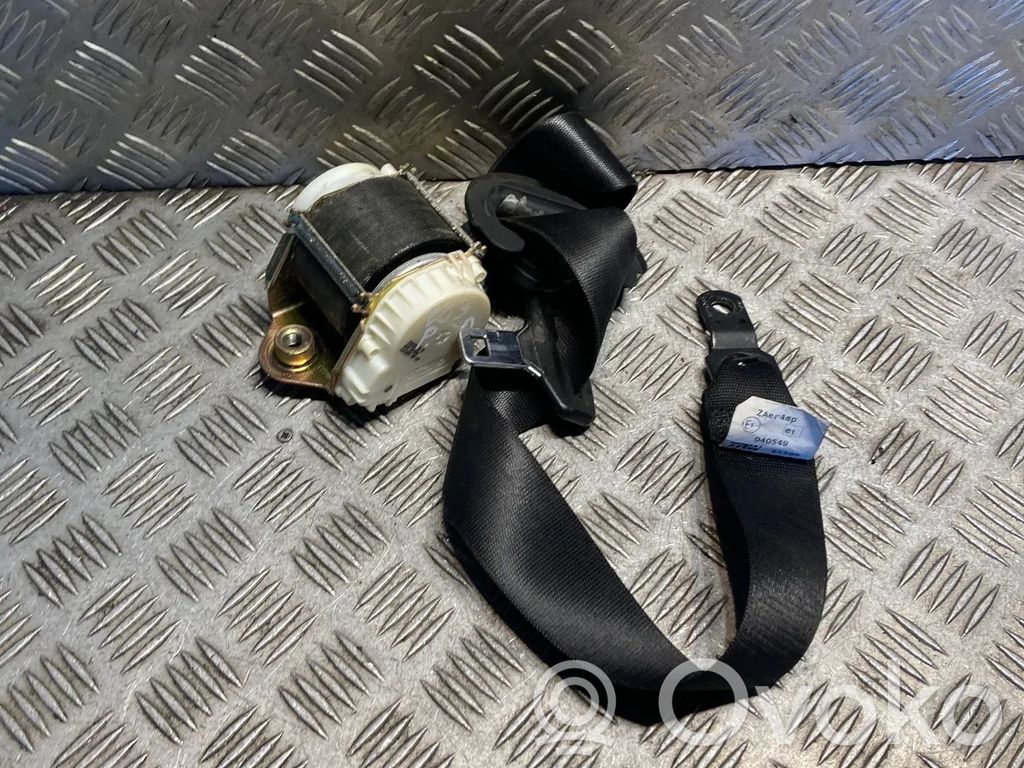BMW X3 E83 Front seatbelt 