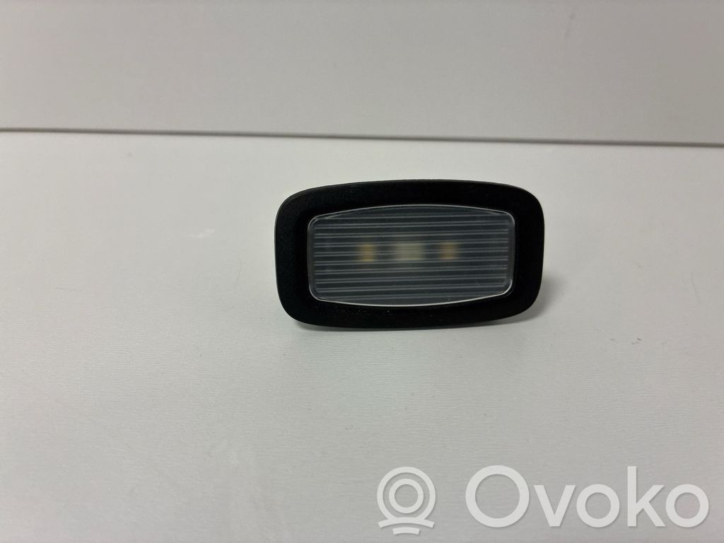 Mercedes-Benz E W212 Inne oświetlenie wnętrza kabiny 