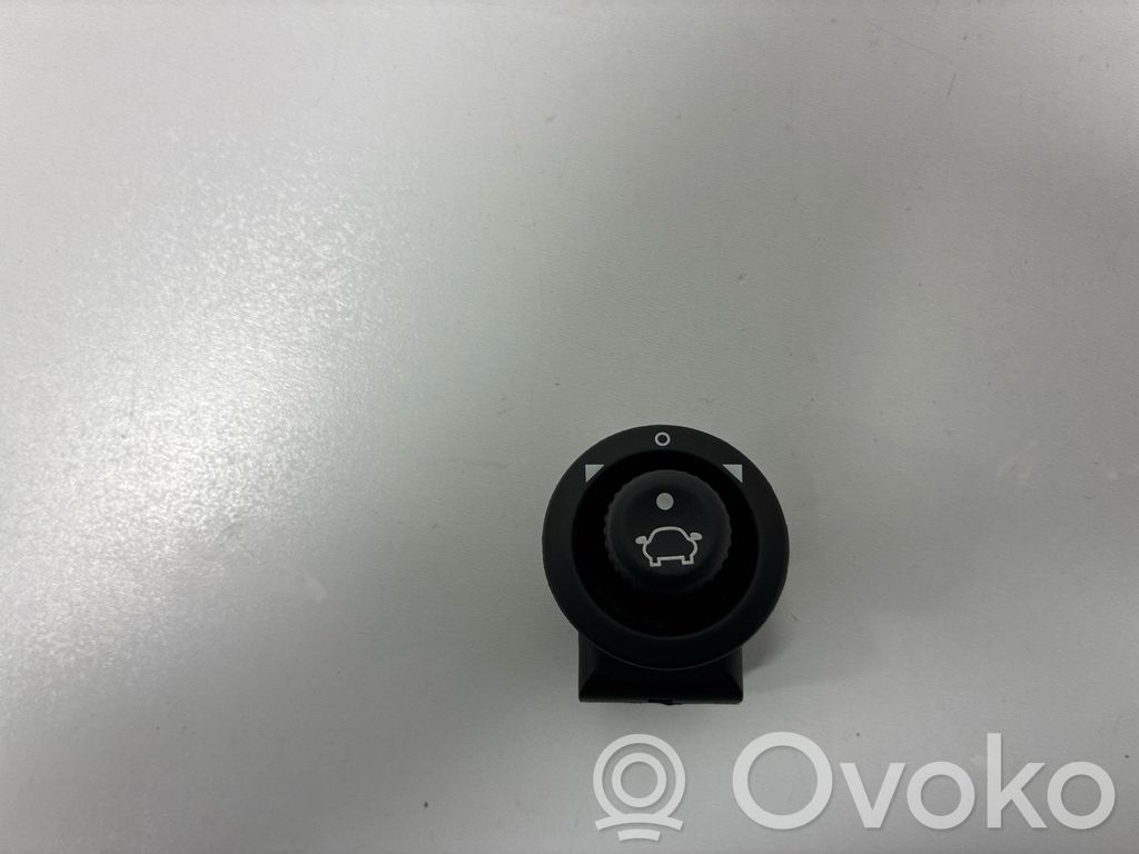 Ford Fiesta Windscreen/window heater switch 