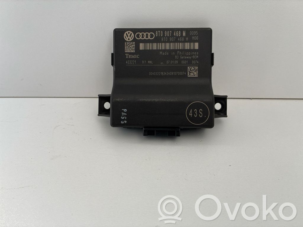 Audi A4 S4 B8 8K Gateway control module 