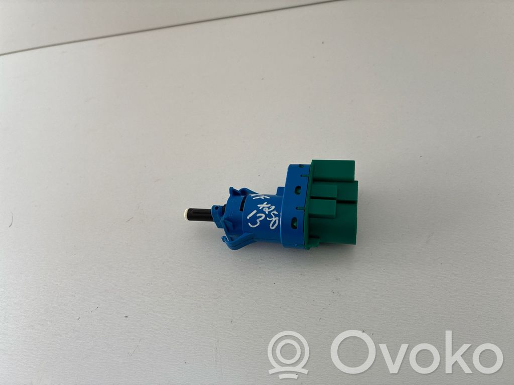 Jaguar XF X250 Brake pedal sensor switch 