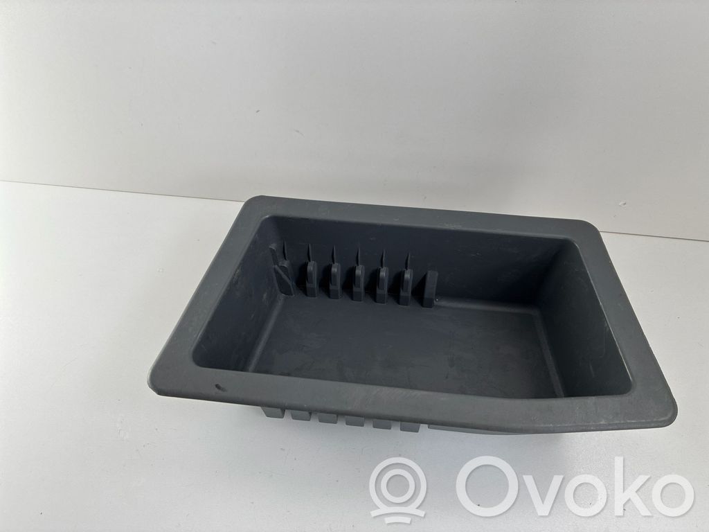 BMW 3 E90 E91 Otros elementos de revestimiento del maletero/compartimento de carga 