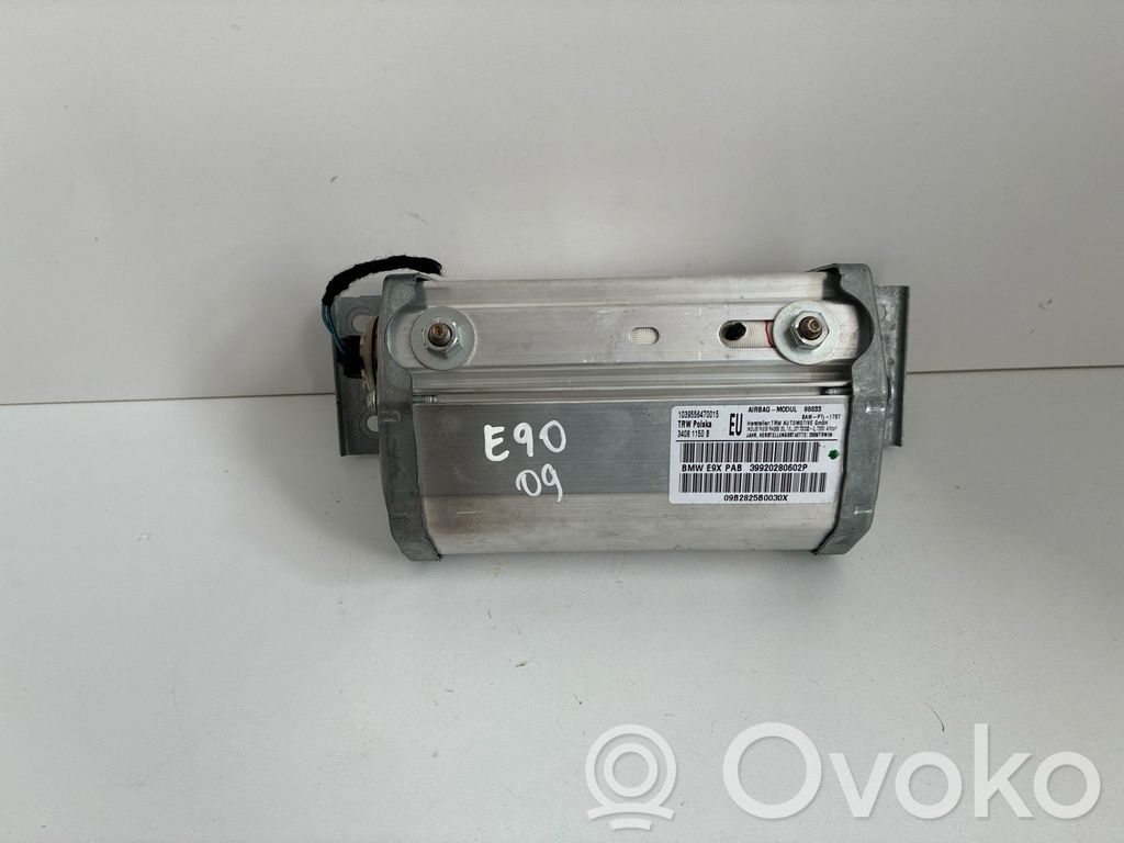 BMW 3 E90 E91 Keleivio oro pagalvė 