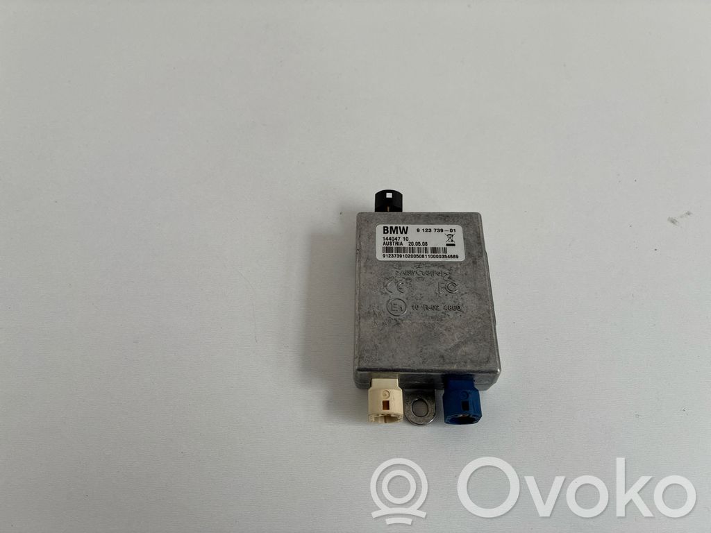 BMW 1 E81 E87 Antenos stiprintuvas 