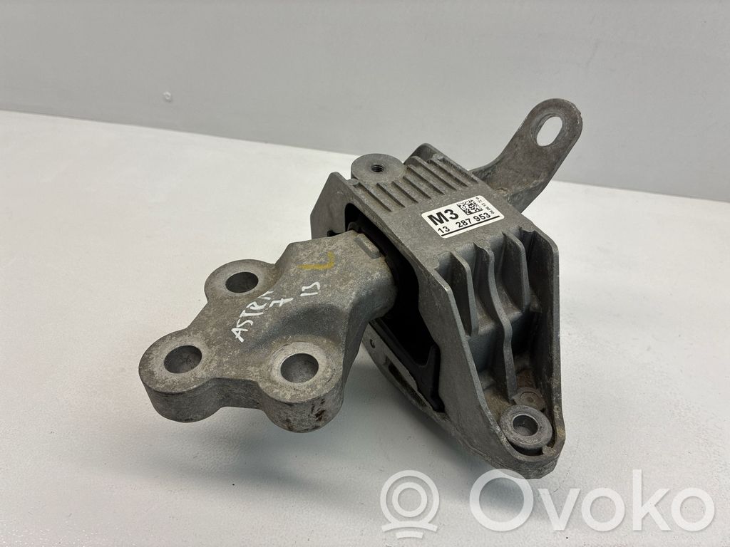 Opel Astra J Engine mount bracket 