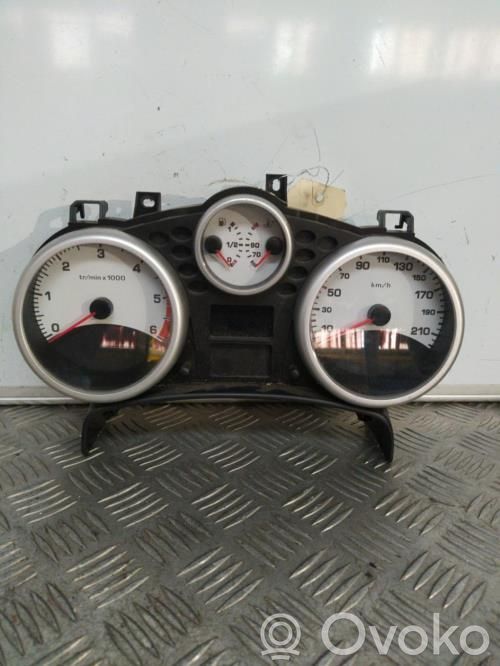 Geschwindigkeitsmesser Cockpit   6103EC