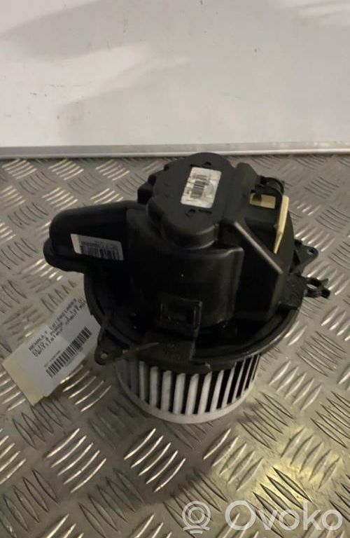 Heizungslüfter   272101005R