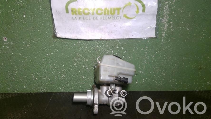 Opel Astra H Główny cylinder hamulca