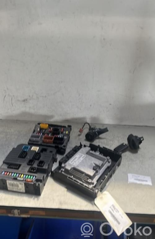 Peugeot 207 Kit centralina motore ECU e serratura 