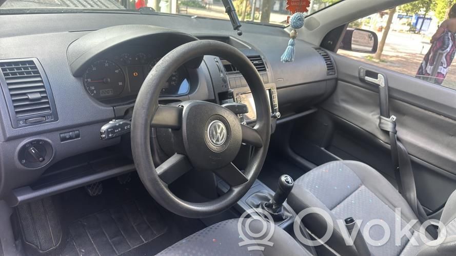 Volkswagen Polo Macara ușă față cu motor 