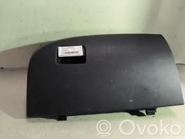 Handschuhfach komplett   8218NE