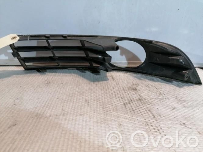 Volkswagen PASSAT B6 Grilă/ornament proiector ceață față 