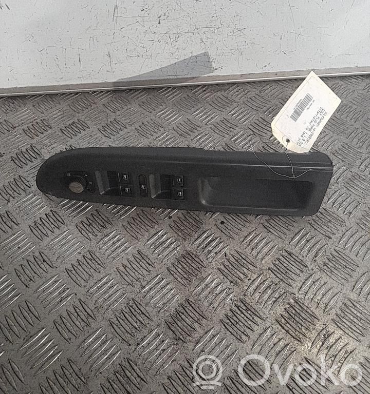 Volkswagen Golf Plus Przyciski szyb 
