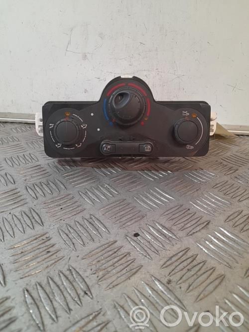 Unidad de control climatización   7701070473