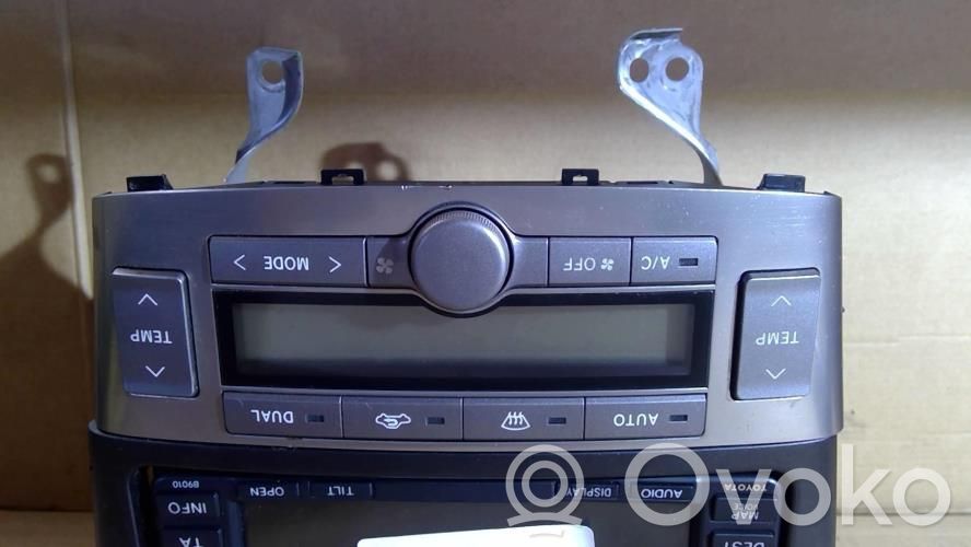 Toyota Avensis T250 Panel klimatyzacji