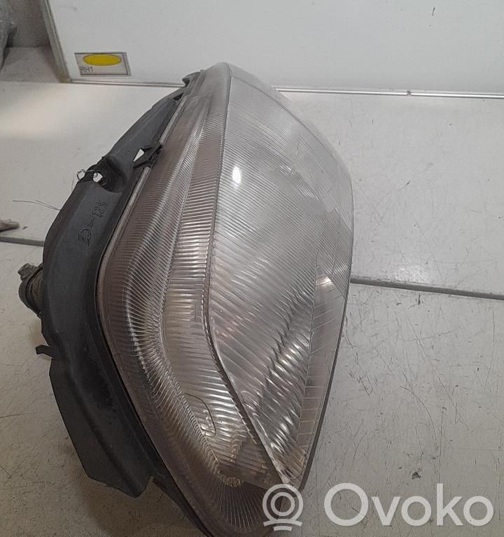 Peugeot 106 Phare frontale